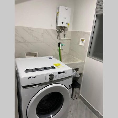 Hermoso Apartaestudio En Sabaneta. المظهر الخارجي الصورة